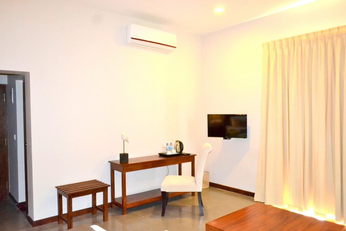 Kethaka Aga Hotel Tissamaharama Exterior foto
